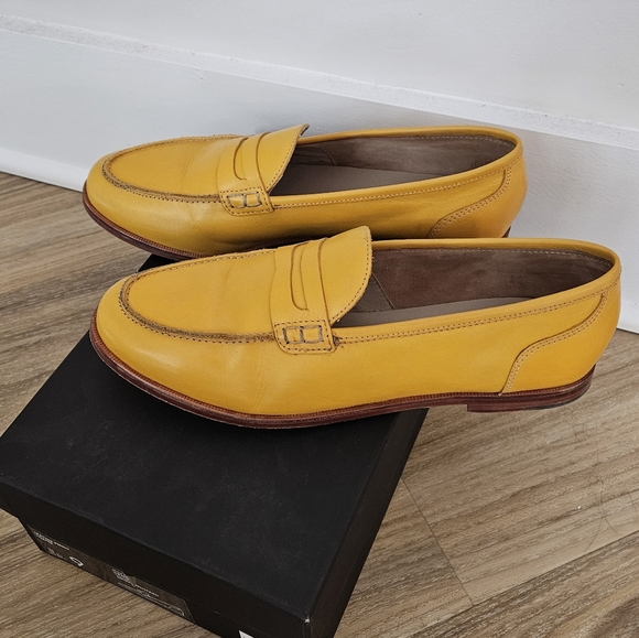 J Crew Leather Penny Loafers in Smoky Mustard, Size 9 - Picture 3 of 4